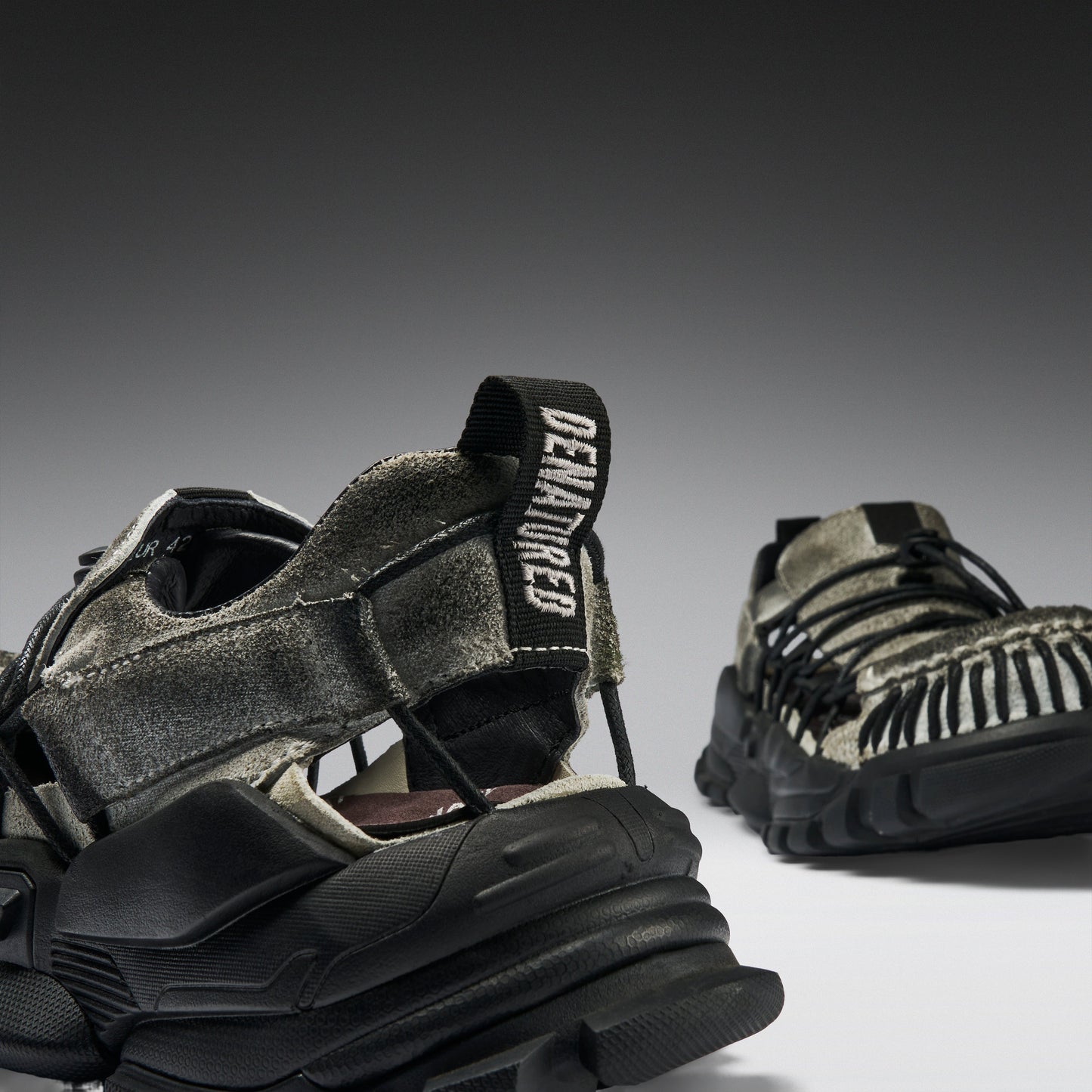 KOI Footwear - Desert Wraith Full Grain Leather Men's Recon Runners - Dune