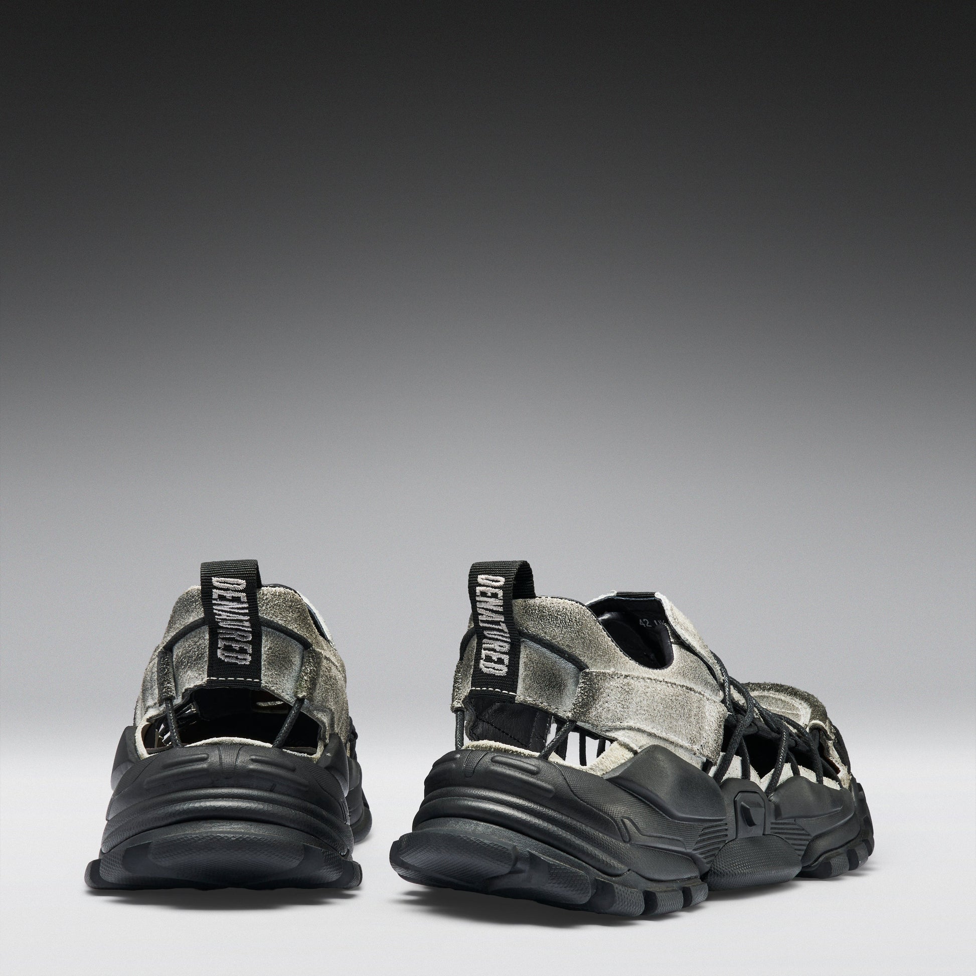 KOI Footwear - Desert Wraith Full Grain Leather Men's Recon Runners - Dune