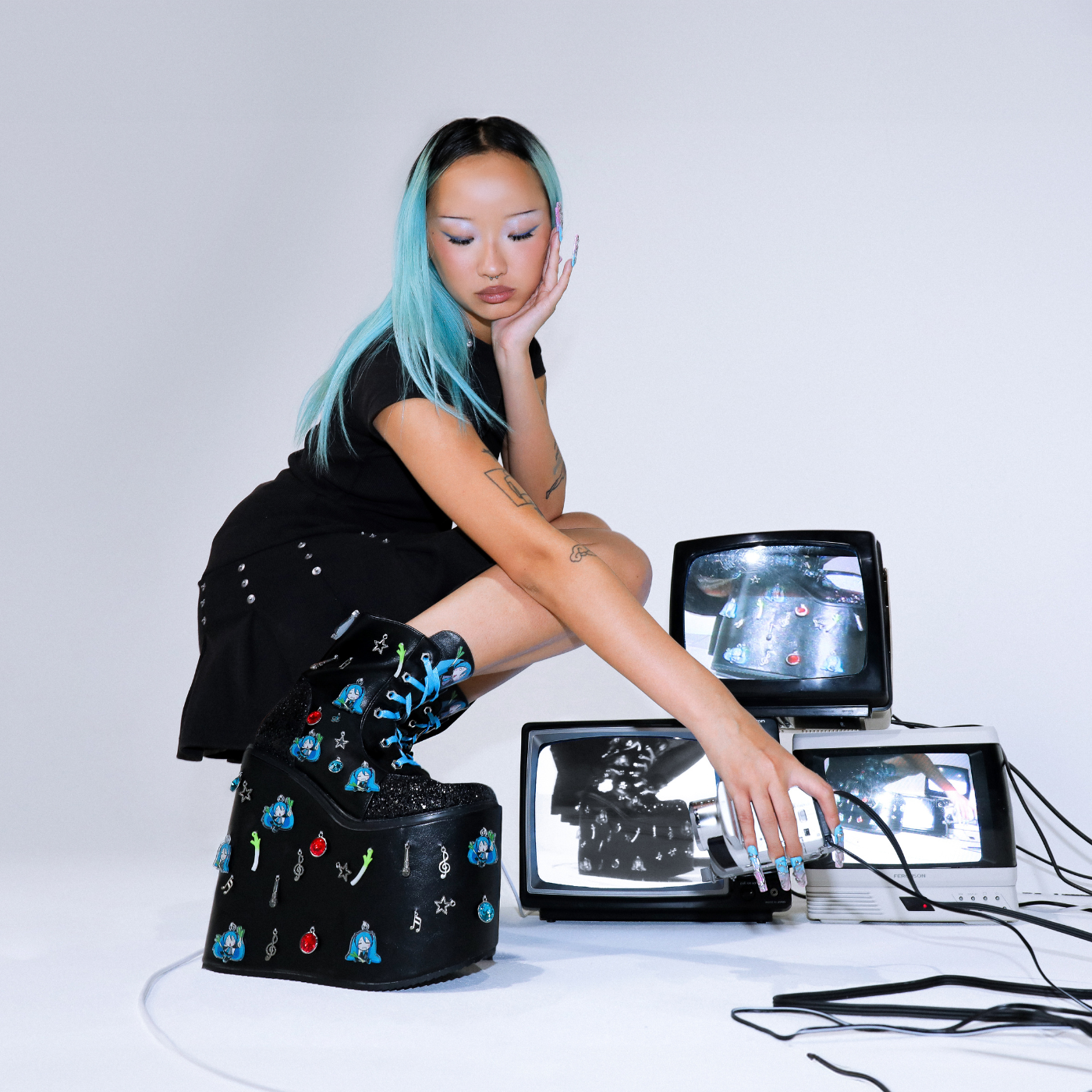KOI Footwear - Musical Leek Miku Mega Platform Charm Boots